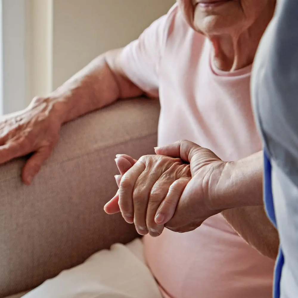 female-nurse-in-nursing-home-1-rda9d4zp9f6nyksmvgloqt39m2v7plud9qmp5ggb9s-(4)