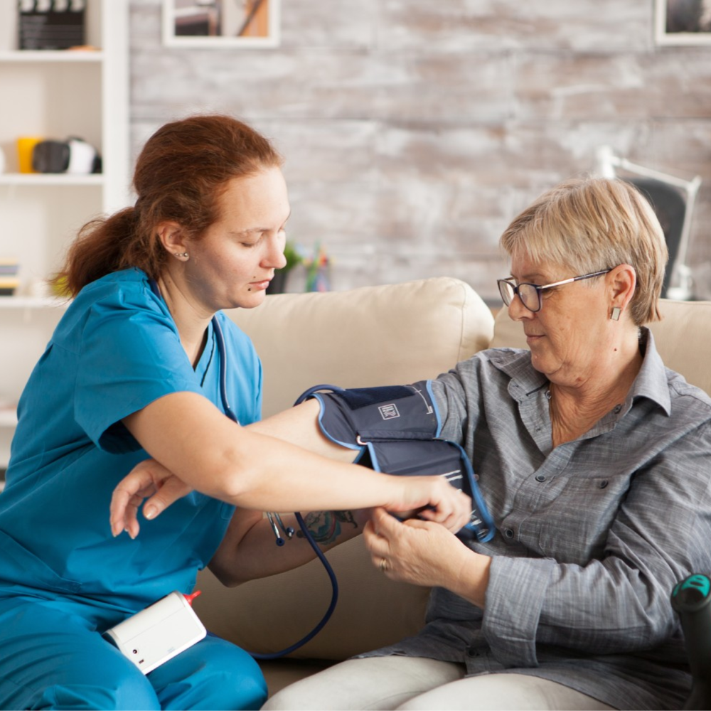 happy-orphan-and-caretaker-rda9dpo5fryz1zylipjh9nveok1aey4gokzdpjlngw